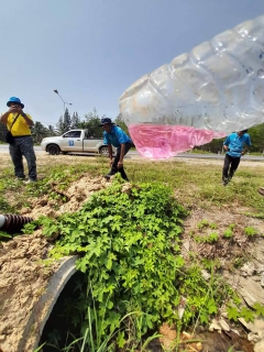 ไฟล์แนบ การประปาส่วนภูมิภาคสาขากาญจนดิษฐ์ ลงพื้นที่สำรวจ หาท่อแตกท่อรั่วท่อส่งน้ำขนาด 700 มิลลิเมตร ตั้งแต่สถานีจ่ายน้ำพลายวาส ไปยังสามแยกบ้านใน สถานีผลิตน้ำบ้านใน 