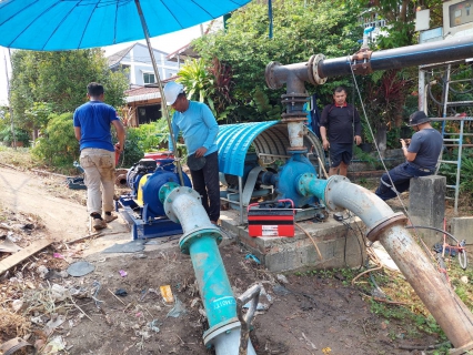 ไฟล์แนบ การประปาส่วนภูมิภาคสาขากาญจนดิษฐ์ ร่วมกับงานบำรุงรักษา กองผลิตและควบคุมคุณภาพน้ำ การประปาส่วนภูมิภาค เขต 4 สุราษฎร์ธานี ร่วมกันติดตั้งปั๊มสูบน้ำแรงต่ำสำรองเพื่อเตรียมความพร้อมและแก้ปัญหาภัยแล้งประจำปี 2566
