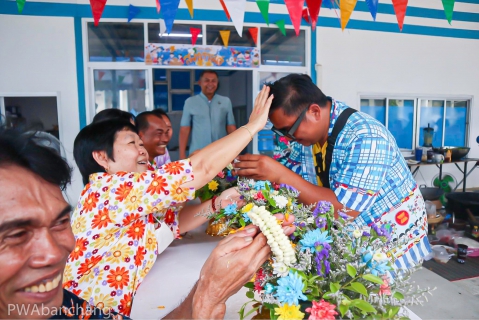 ไฟล์แนบ สาขาบ้านฉาง  จัดกิจกรรม "สรงน้ำพระ รดน้ำขอพรผู้ใหญ่  ปีใหม่ไทย 66"