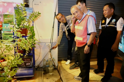 ไฟล์แนบ นายสุรชัย เชื้อแพ่ง รองผู้ว่าการ (ปฏิบัติการ 5) นายประทีป กุศลวัฒนะ ผู้อำนวยการการประปาส่วนภูมิภาคเขต 4 และคณะกรรมการนโยบายรัฐวิสาหกิจ ร่วมลงพื้นที่ทำ step test ค้นหาท่อแตกท่อรั่วบริเวณพื้นที่ DMA 07-1