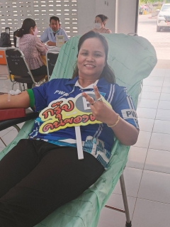 ไฟล์แนบ การประปาส่วนภูมิภาคสาขากาญจนดิษฐ์ เข้าร่วมกิจกรรม PEA ใส่ใจทุกชีวิต บริจาคโลหิต ๑๐ ล้านซีซี 