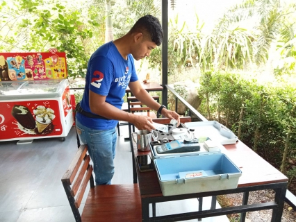 ไฟล์แนบ วันพุธที่ 26 เมษายน 2566 นายสุรพงศ์ สมหวัง ผจก.กปภ.สาขากาญจนดิษฐ์ มอบหมายให้พนักงานในสายงานผลิต ออกพื้นที่ตรวจสอบคุณภาพน้ำประปา โดยการตรวจวัดค่าคลอรีน ค่าความขุ่นในน้ำประปา  ซอยร้านกาแฟเขาหาคาเฟ่ ตำบลปากแพรก อำเภอดอนสัก จังหวัดสุราษฎร์ธานี โดยเป็นการตรวจสอบและควบคุมคุณภาพน้ำประปาในระบบจ่าย ตามโครงการจัดการน้ำสะอาด (WSP) ตามจุดควบคุมตรวจสอบตามแผนที่กำหนด ผลการตรวจสอบคุณภาพน้ำเป็นไปตามเกณฑ์มาตรฐาน กปภ. 