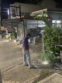 ไฟล์แนบ กปภ.สาขากระบี่ ดำเนินงานตามแผนบริหารจัดการน้ำสูญเสียเชิงรุก เดินหน้าลงพื้นที่ DM06-02 ถนนอุตรกิจ ตำบลปากน้ำ อำเภอเมือง จังหวัดกระบี่ เดินเท้าหาท่อแตกรั่ว พร้อมซ่อมปิดจุด เพื่อลดการเกิดน้ำสูญเสีย 