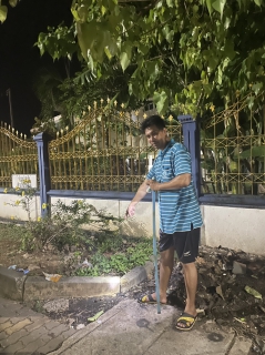 ไฟล์แนบ กปภ.สาขากระบี่ ดำเนินงานตามแผนบริหารจัดการน้ำสูญเสียเชิงรุก เดินหน้าลงพื้นที่ DM06-02 ถนนอุตรกิจ ตำบลปากน้ำ อำเภอเมือง จังหวัดกระบี่ เดินเท้าหาท่อแตกรั่ว พร้อมซ่อมปิดจุด เพื่อลดการเกิดน้ำสูญเสีย 