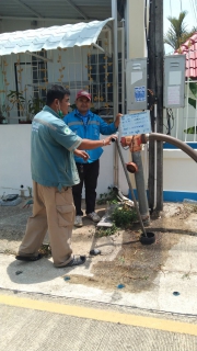 ไฟล์แนบ กปภ.สาขาภูเก็ต ดำเนินการระบายตะกอน ตรวจสอบคุณภาพน้ำ และวัดแรงดันน้ำประปาในบริเวณ ซ.วีรโชติ ต.ราไวย์ อ.เมืองภูเก็ต จ.ภูเก็ต