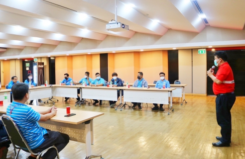 ไฟล์แนบ กปภ.สาขาปทุมธานี จัดกิจกรรมสร้างความสัมพันธ์กับลูกค้ารายใหญ่ ตามแผนโครงการ มุ่งมั่นเพื่อปวงชนเติมใจให้กัน ประจำปี 2566 โดยเข้าศึกษาดูงานเยี่ยมชม บริษัท ไทยน้ำทิพย์ คอร์ปอเรชั่น จำกัด 