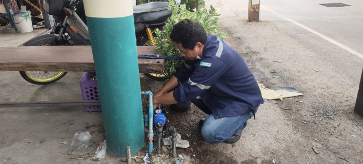 ไฟล์แนบ นาทีนี้ต้องยกให้ มิสเตอร์ประปา กปภ.สาขากำแพงเพชร เร็วทันใจ ดูแลลูกค้าแบบถึงบ้าน เต็มเปี่ยมด้วย "รอยยิ้ม" 