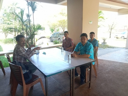 ไฟล์แนบ การประปาส่วนภูมิภาคสาขากาญจนดิษฐ์ เข้าพบปะผู้น้ำท้องถิ่น นายมนตรี ทองอ่อน รองนายกองค์การบริหารส่วนตำบลท่าทองใหม่ เพื่อพบปะพูดคุย ร่วมกันแก้ไขปัญหาน้ำไหลอ่อนหรือไม่ไหลในพื้นที่ ปัญหาอุปสรรคและแนวทางแก้ไข ในพื้นที่ องค์การบริหารส่วนตำบลท่าทองใหม่