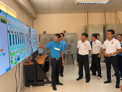 ไฟล์แนบ กปภ.สาขาขอนแก่น(พ) ร่วมกับ กปภ.ข.6 ให้การต้อนรับคณะอาจารย์ เเละ นักศึกษาจากมหาวิทยาลัยภาคตะวันออกเฉียงเหนือ จ.ขอนแก่น ศึกษาดูงาน ณ สถานีผลิตน้ำ สถานีอุบลรัตน์ 2