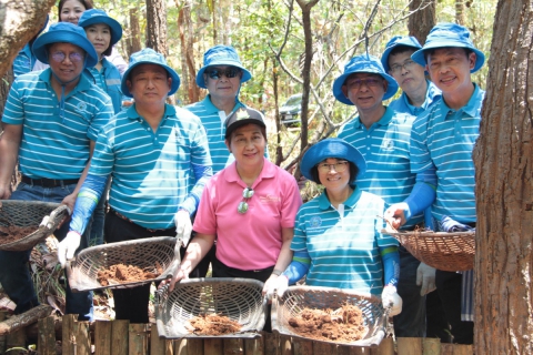 ไฟล์แนบ กปภ. ฉลอง 100 ปี สมเด็จพระเจ้าพี่นางเธอฯ รวมพลังฟื้นฟูแหล่งน้ำ สร้างฝาย บ้านป่าสักงาม