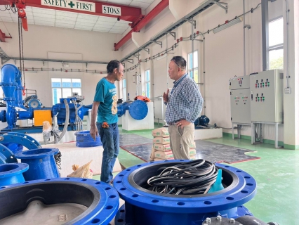 ไฟล์แนบ เตรียมพร้อมลุยงานติดตั้งเครื่องสูบน้ำ(เพิ่มเติม) เพื่อเพิ่มประสิทธิภาพในการจ่ายน้ำประปา ณ สถานีจ่ายน้ำนางตะเคียน