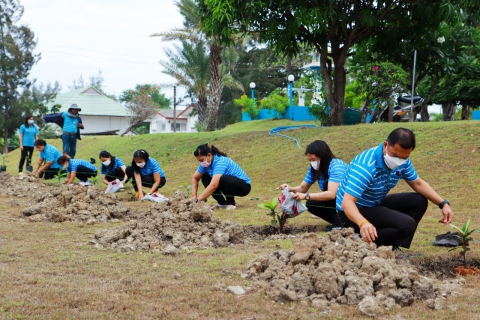 ไฟล์แนบ กปภ.สาขาประจวบคีรีขันธ์ จัดกิจกรรมปลูกต้นไม้ในบริเวณสำนักงาน เนื่องในวันป่าชุมชนแห่งชาติ