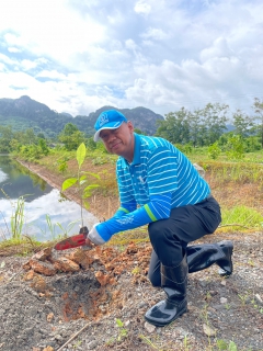ไฟล์แนบ กปภ.สาขาพังงา จัดกิจกรรมโครงการ กปภ.ปลูกป่าเพื่อแผ่นดิน เทิดพระเกียรติพระบาทสมเด็จพระบรมชนกาธิเบศร มหาภูมิพลอดุลยเดชมหาราช บรมนาถบพิตร (Fathers Land) 