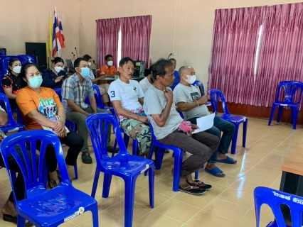 ไฟล์แนบ นางจันทิรา ทองพูล ผู้จัดการ กปภ.สาขาไชยา พร้อมด้วยเจ้าหน้าที่จากกองแผนงานโครงการ กปภ. เข้าร่วมประชุม กับผู้นำชุมชน ต.ทุ่ง อ.ไชยา จ.สุราษฎร์ธานี เพื่อชี้แจงข้อมูล ในการขอใช้แหล่งน้ำดิบคลองตะเคียน ในการผลิตน้ำประปา