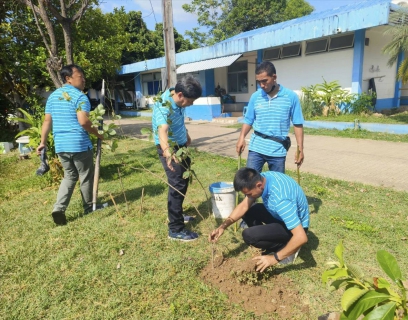 ไฟล์แนบ การประปาส่วนภูมิภาคสาขาฮอด จัดกิจกรรมปลูกต้นไม้ ภายใต้โครงการ กปภ.ปลูกป่าเพื่อแผ่นดิน เทิดพระเกียรติพระบาทสมเด็จพระบรมชนกาธิเบศร มหาภูมิพลอดุลยเดชมหาราช บรมนาถบพิตร ปี 2566 เนื่องในวันต้นไม้ประจำปีแห่งชาติ ประจำปี 2566 