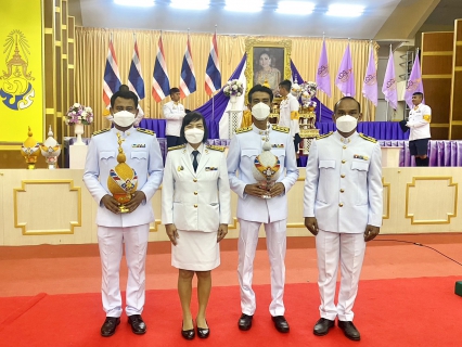 ไฟล์แนบ กปภ.สาขาคลองท่อมเข้าร่วมพิธีถวายเครื่องราชสักการะและวางพานพุ่ม และพิธีจุดเทียนถวายพระพรชัยมงคล เนื่องในโอกาสวันเฉลิมพระชนมพรรษาสมเด็จพระนางเจ้าฯ พระบรมราชินี ประจำปีพุทธศักราช 2566 