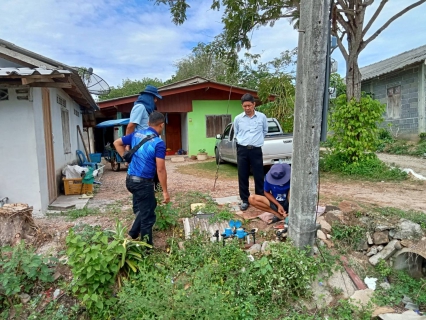 ไฟล์แนบ การประปาส่วนภูมิภาคสาขากาญจนดิษฐ์ ติดตามแก้ปัญหาน้ำไม่ไหลหรือไหลอ่อนพื้นที่ โซนสูงอำเภอดอนสัก   วันพุธที่ 31 พฤษภาคม 2566 การประปาส่วนภูมิภาคสาขากาญจนดิษฐ์ โดยนายสุรพงศ์ สมหวัง ผู้จัดการการประปาส่วนภูมิภาคสาขากาญจนดิษฐ์ พร้อมหัวหน้างาน พนักงานและลูกจ้างในสังกัด ร่วมกิจกรรมลงพื้นที่แก้ไขปัญหา น้ำไหลอ่อนและไม่ไหลพื้นที่โซนสูง เขตจำหน่ายน้ำอำเภอดอนสัก เพื่อสร้างความมั่นใจให้ลูกค้าผู้ใช้น้ำในพื้นที่ ต่อไป