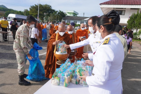 ไฟล์แนบ ร่วมพิธีทำบุญตักบาตร ถวายเป็นพระราชกุศลเนื่องในโอกาสวันเฉลิมพระชนมพรรษาสมเด็จพระนางเจ้าฯพระบรมราชินี ๓มิ.ย. ๖๖