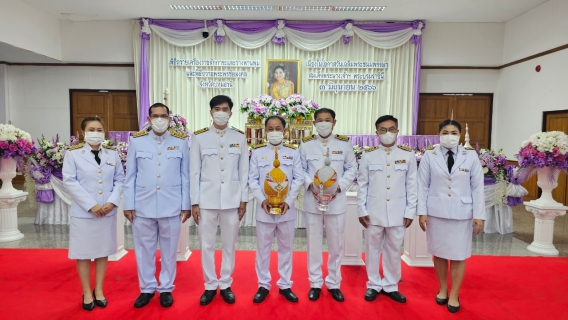 ไฟล์แนบ กปภ.สาขาธัญบุรี เข้าร่วมพิธีถวายเครื่องราชสักการะและวางพานพุ่ม และพิธีจุดเทียนถวายพระพรชัยมงคล สมเด็จพระนางเจ้าฯ พระบรมราชินี เนื่องในโอกาสวันเฉลิมพระชนมพรรษา 3 มิถุนายน 2566