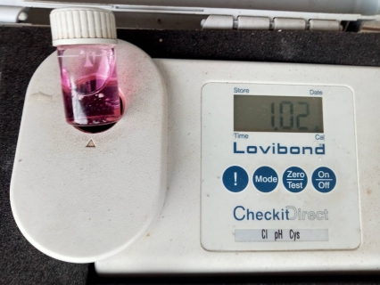 ไฟล์แนบ วันพุธที่ 7 มิถุนายน 2566  การประปาส่วนภูมิภาคสาขากาญจนดิษฐ์ ภายใต้การนำของ นายสุรพงศ์ สมหวัง ผู้จัดการการประปาส่วนภูมิภาคสาขากาญจนดิษฐ์ มอบหมายพนักงาน งานผลิต ลงพื้นที่ตรวจสอบคุณภาพจำนวน 6 จุด เพื่อเป็นการทวนสอบ RE-CHECK คุณภาพน้ำในระบบจำหน่ายตามโครงการ Water is life อีกทั้งเป็นการควบคุมคุณภาพน้ำประปาให้ได้มาตรฐาน ของกรมอนามัยและของ การประปาส่วนภูมิภาคต่อไป 