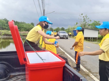 ไฟล์แนบ กปภ.สาขาขลุง เข้าร่วมกิจกรรมจิตอาสาพัฒนา "ทำความสะอาด/ปรับภูมิทัศน์" บริเวณริมถนนสองข้างทางไปยังโรงเรียนตำรวจตระเวนชายแดนบ้านน้ำแดง หมู่ที่ 6 ตำบลบางชัน อำเภอขลุง จังหวัดจันทบุรี พร้อมมอบน้ำดื่มตราสัญลักษณ์ กปภ.