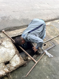 ไฟล์แนบ กปภ.สาขาขลุง ออกสำรวจหาท่อรั่วในพื้นที่ตามแผน MM01 ท่อจ่ายเทศบาลเมืองขลุง บริเวณเทศบาลสาย3 ตั้งแต่ซุ้มทางเข้าสาย3 ถึงหน้าชมรม พร้อมตรวจสอบแก้ไขตู้ DMA01-3