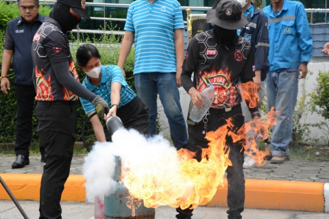 ไฟล์แนบ กปภ.สาขารังสิต(พ) พร้อมกปภ.ในจังหวัดปทุมธานี ร่วมฝึกอบรม การดับเพลิงเบื้องต้นและการอพยพหนีไฟ ประจำปี 2566