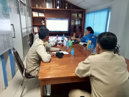 ไฟล์แนบ วันจันทร์ที่ 12 มิถุนายน 2566  การประปาส่วนภูมิภาคสาขากาญจนดิษฐ์ ภายใต้การนำของ นายสุรพงศ์ สมหวัง ผู้จัดการการประปาส่วนภูมิภาคสาขากาญจนดิษฐ์ พร้อมหัวหน้างานและพนักงานในสังกัด และงานควบคุมคุณภาพน้ำ 1 กองระบบผลิตและควบคุมคุณภาพน้ำ กปภ.เขต 4  ประชุมชี้แจงเกี่ยวกับการตรวจประเมินโครงการจัดการน้ำสะอาด WSP ประจำปี 2566 เพื่อแนะนำการประเมิน และแนวทางจัดการตามโครงการจัดการน้ำสะอาด WSP ประจำปี 2566 