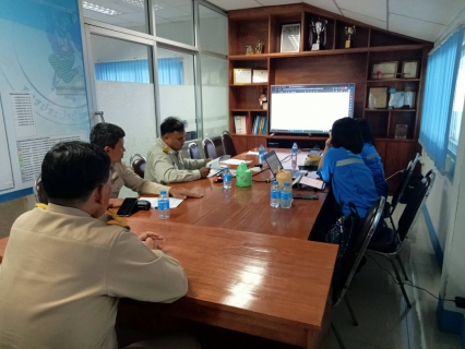 ไฟล์แนบ วันจันทร์ที่ 12 มิถุนายน 2566  การประปาส่วนภูมิภาคสาขากาญจนดิษฐ์ ภายใต้การนำของ นายสุรพงศ์ สมหวัง ผู้จัดการการประปาส่วนภูมิภาคสาขากาญจนดิษฐ์ พร้อมหัวหน้างานและพนักงานในสังกัด และงานควบคุมคุณภาพน้ำ 1 กองระบบผลิตและควบคุมคุณภาพน้ำ กปภ.เขต 4  ประชุมชี้แจงเกี่ยวกับการตรวจประเมินโครงการจัดการน้ำสะอาด WSP ประจำปี 2566 เพื่อแนะนำการประเมิน และแนวทางจัดการตามโครงการจัดการน้ำสะอาด WSP ประจำปี 2566 