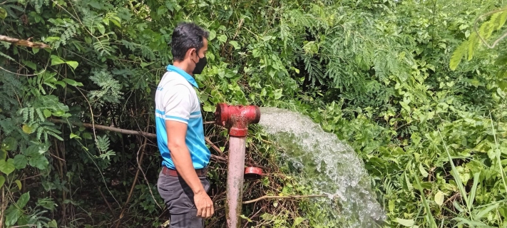 ไฟล์แนบ กปภ.สาขาปากพนัง ลงพื้นที่ดำเนินการระบายตะกอนในเส้นท่อจ่ายน้ำ (Blow off) ตามโครงการผู้ใช้น้ำมั่นใจ กปภ.เช็ค ชัวร์ ประจำเดือนมิถุนายน 2566     