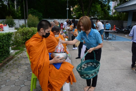 ไฟล์แนบ กปภ.สาขารังสิต(พ) ร่วมทำบุญตักบาตรช้าวสารอาหารแห้ง เนื่องในโอกาสฉลองพระชนมายุ 8 รอบ สมเด็จพระสังฆราชฯ