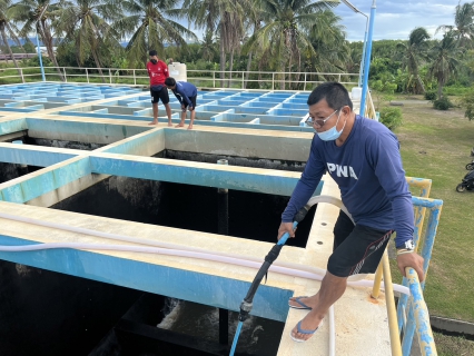 ไฟล์แนบ การประปาส่วนภูมิภาคสาขาประจวบคีรีขันธ์ ดำเนินการล้างถังตกตะกอนโรงกรองน้ำขนาด 400 ลบ.ม./ชม. ฝั่งตะวันตก และฝั่งตะวันออก