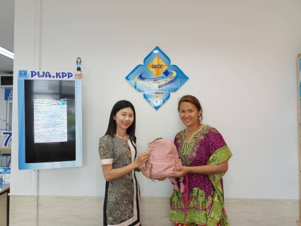 ไฟล์แนบ ปรบมือรัวๆ เลย! ขอชื่นชม พนักงาน กปภ.สาขากำแพงเพชร เก็บกระเป๋าสะพายลูกค้าได้ รีบนำส่งคืนเจ้าของทันที 