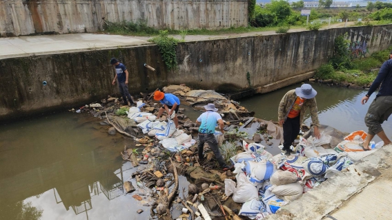 ไฟล์แนบ กปภ.สาขาภูเก็ต จัดกิจกรรม องค์กรผู้ใช้น้ำ 3 อ่างเก็บน้ำและลำน้ำหลักจังหวัดภูเก็ต (ลุ่มน้ำภาคใต้ฝั่งตะวันตก) เสริมฝายคลองบางใหญ่-ตลาดน้ำกะทู้