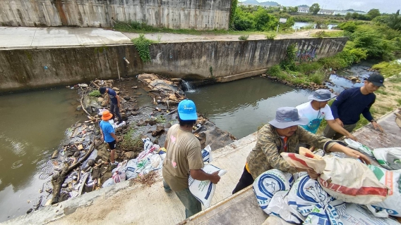 ไฟล์แนบ กปภ.สาขาภูเก็ต จัดกิจกรรม องค์กรผู้ใช้น้ำ 3 อ่างเก็บน้ำและลำน้ำหลักจังหวัดภูเก็ต (ลุ่มน้ำภาคใต้ฝั่งตะวันตก) เสริมฝายคลองบางใหญ่-ตลาดน้ำกะทู้