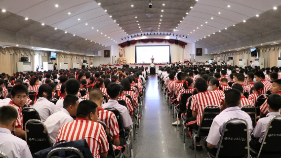 ไฟล์แนบ เมื่อวันที่ 26 มิถุนายน 2566 กปภ.สาขาเกาะคา นำโดยนางอรวรรณ รัตนจักร์ ผู้จัดการการประปาส่วนภูมิภาคสาขาเกาะคา มอบหมายให้ นางปวีณา ไชยนอก หัวหน้างานอำนวยการ รับมอบเกียรติบัตร จากกรมสวัสดิการและคุ้มครองแรงงาน เพื่อเชิดชูเกียรติขององค์กรที่มีระบบการจัดการด้านยาเสพติดในสถานประกอบกิจการตามโครงการโรงงานสีขาว ระดับที่ 1 ประจำปีงบประมาณ พ.ศ.2566