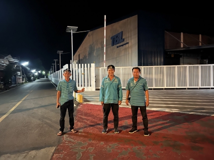 ไฟล์แนบ เมื่อวันที่ 12 มิถุนายน 2566  กปภ.สาขาเกาะคา โดยนางอรวรรณ รัตนจักร์ ผู้จัดการการประปาส่วนภูมิภาคสาขาเกาะคา มอบหมายให้ นายเสรี วุฒิไกรวัฒน์ หัวหน้างานบริการและควบคุมน้ำสูญเสีย พร้อมด้วยพนักงานในสังกัด ดำเนินการหาน้ำสูญเสีย โดยลงพื้นที่ทำ Step Test บริเวณ ต.ศาลา อ.เกาะคา จ.ลำปาง และสำรวจหาท่อแตก-รั่วในพื้นที่ ตามแผนการหาน้ำสูญเสีย ประจำปีงบประมาณ 2566 จากการสำรวจ พบจุดท่อแตกรั่ว จำนวน 1 จุด คือบริเวณหน้าร้านเสริมสวยเต้ยบิวตี้ ตรงข้ามโรงพยาบาลเกาะเคา และพบข้อต่อรั่ว จำนวน 1 จุด และได้ดำเนินการแก้ไขเรียบร้อยแล้ว