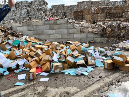 ไฟล์แนบ กปภ.สาขาอ้อมน้อย ดำเนินกิจกรรม โครงการรักษ์โลก รักรีไซเคิล นำกระดาษเก่า มาแลกกระดาษใหม่