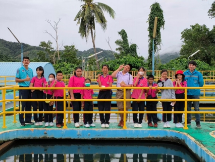 ไฟล์แนบ กปภ.สาขาภูเก็ต ร่วมกับ กปภ.ข.4 จัดกิจกรรม อาสาประปาเพื่อปวงชน สร้างเครือข่ายฮีโร่น้อยอาสาพิทักษ์น้ำจาก โรงเรียนบ้านบางทอง และ โรงเรียนเทศบาล 2 บ้านกะทู้  