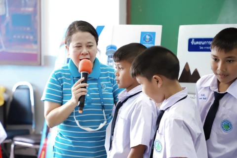 ไฟล์แนบ กปภ.สาขาอ่าวลึก ร่วมกับ กปภ.ข.4 จัดกิจกรรมโครงการอาสาประปาเพื่อปวงชน ปลูกจิตสำนึกการใช้น้ำอย่างรู้คุณค่า สร้างเครือข่ายเยาวชนพิทักษ์น้ำ