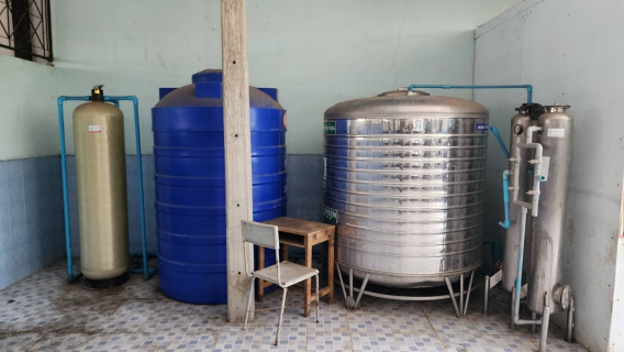 ไฟล์แนบ กปภ.สาขาอ้อมน้อย มอบน้ำดื่มตราสัญลักษณ์ กปภ. ให้กับโรงเรียนวัดสาลวัน จ.นครปฐม