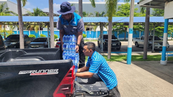 ไฟล์แนบ กปภ.สาขาอ้อมน้อย มอบน้ำดื่มตราสัญลักษณ์ กปภ. ให้กับโรงเรียนวัดสาลวัน จ.นครปฐม