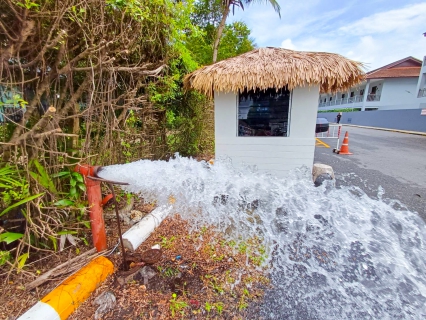 ไฟล์แนบ การประปาส่วนภูมิภาคสาขาตะกั่วป่า ดำเนินการตามแผนงานบริการและควบคุมน้ำสูญเสีย โบล์วน้ำเพื่อระบายตะกอนในเส้นท่อ ช่วงเดือนกรกฎาคม ปี2566