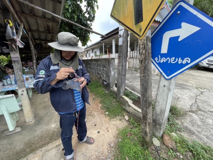 ไฟล์แนบ กปภ.สาขาขลุง ออกสำรวจหาท่อรั่วในพื้นที่ตามแผน MM04 จุดซื้อขาย สถานีจ่ายน้ำดงกลาง จ่ายพื้นที่ตำบลบ่อและตำบลวันยาว พร้อมระบายตะกอนในเส้นท่อปลายสาย หมู่4 ตำบลวันยาว