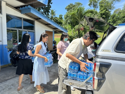 ไฟล์แนบ กปภ.สาขาภูเก็ต สนับสนุนน้ำดื่มบรรจุขวดตราสัญลักษณ์ กปภ. เนื่องในงานวันครบรอบวันก่อตั้งสถานีวิทยุกระจายเสียงแห่งประเทศไทยจังหวัดภูเก็ต ปีที่ 52