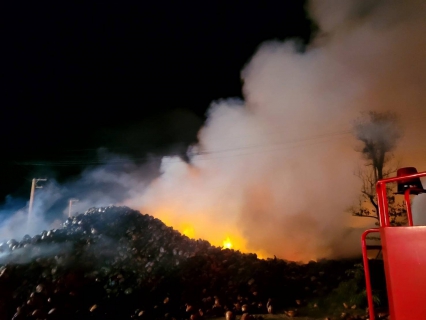 ไฟล์แนบ กปภ.สาขากุยบุรี ร่วมระงับเหตุสกัดเพลิงไหม้โรงงานใยมะพร้าว