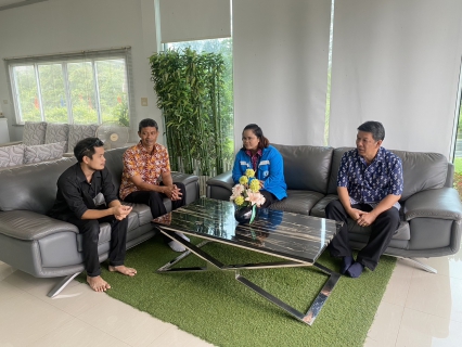 ไฟล์แนบ การประปาส่วนภูมิภาคสาขากาญจนดิษฐ์ ลงพื้นที่พบผู้ใช้น้ำรายใหญ่ ภายใต้กิจกรรมมุ่งมั่นเพื่อปวงชน เติมใจให้กันประจำปี 2566 ณ โครงการหมู่บ้านสิรภัทร ไพรเวท  ตำบลทุ่งกง กาญจนดิษฐ์ อำเภอกาญจนดิษฐ์ จังหวัดสุราษฎร์ธานี 