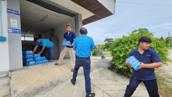 ไฟล์แนบ กปภ.สาขาอ้อมน้อย มอบน้ำดื่มตราสัญลักษณ์ กปภ. ให้กับสำนักงานเทศบาลเมืองกระทุ่มแบน