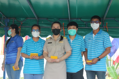 ไฟล์แนบ กปภ.สาขาบ้านบึงร่วมพิธีหล่อเทียน พร้อมมอบน้ำดื่มเพื่อบริการประชาชน