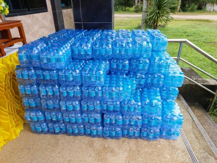 ไฟล์แนบ กปภ.ข.4 ร่วมกับ กปภ.สาขาระนอง ห่วงใยผู้ประสบภัยน้ำท่วม ส่งมอบน้ำดื่มบรรจุขวดตราสัญลักษณ์ กปภ.